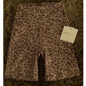 NWT*  High Waisted Biker Short